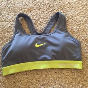 Nike Pro Small Bra with padding