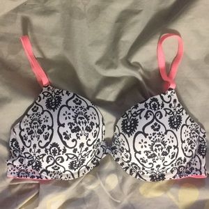 PINK Victoria's Secret Wear Everywhere Demi Bra