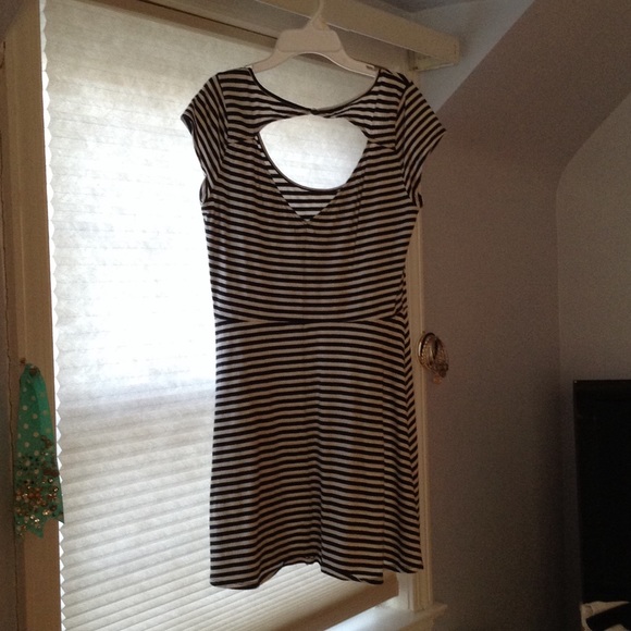 AEO navy blue striped dress - Picture 2 of 3