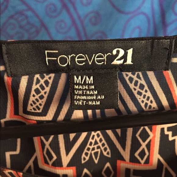 ***SALE***Aztec top forever 21 - Picture 3 of 3
