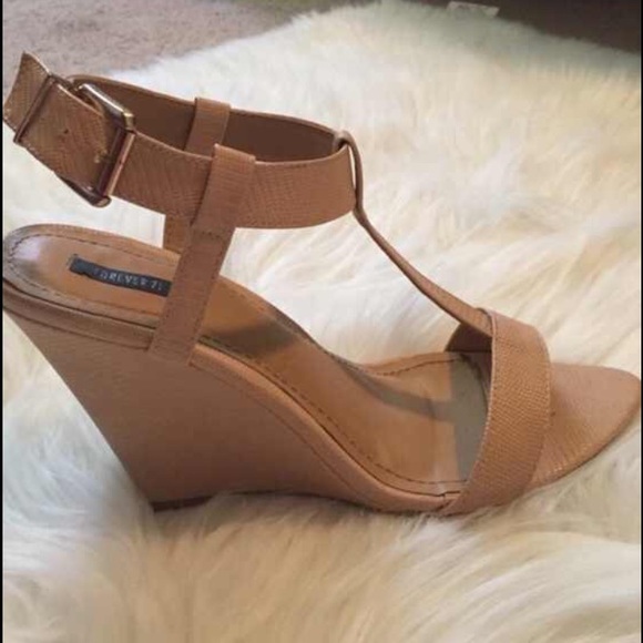 Nude wedges - Picture 2 of 3