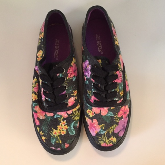 floral shoes feel free to make any offers