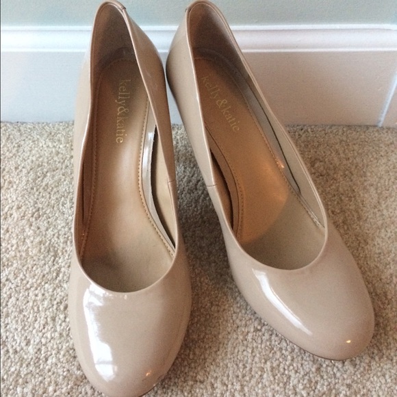 Kelly & Katie women's size 9.5 nude patent heels! - Picture 1 of 4