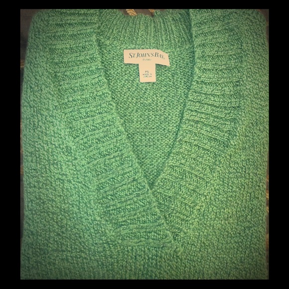 St. John's Beautiful Green/black Sweater
