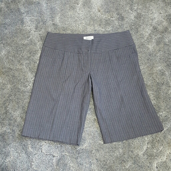 Dress shorts nwot