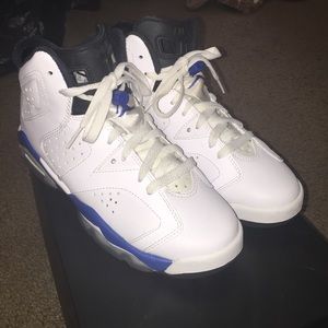 Shoes , Retro Jordan 6s .