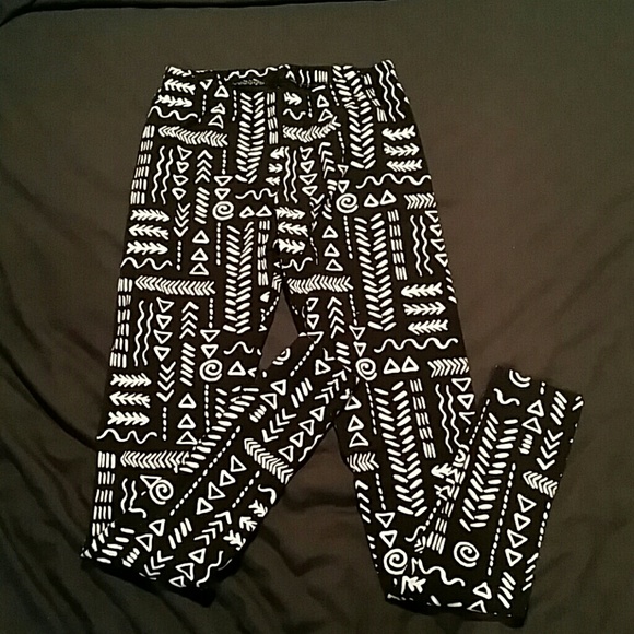 Black leggings with white symbols