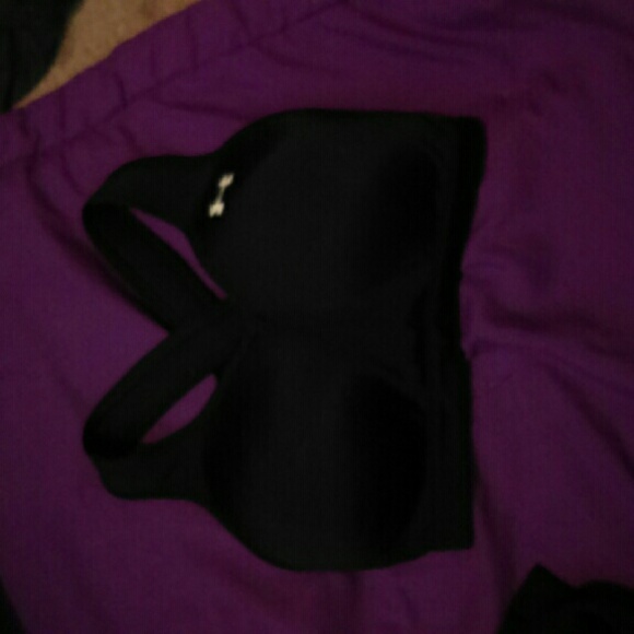 UA sports bra