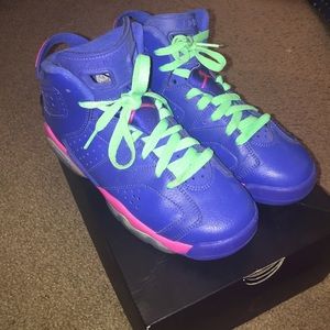 Shoes , Jordan retro 6s