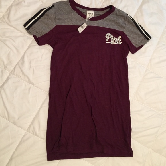 Brand new XS pink tshirt