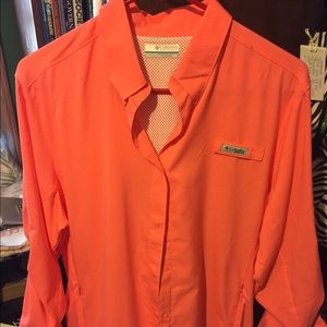 Womens Columbia shirt size large