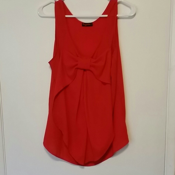 Red bow top