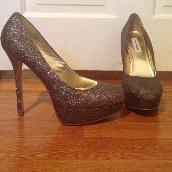 Steve Madden Sparkly Platform Pumps