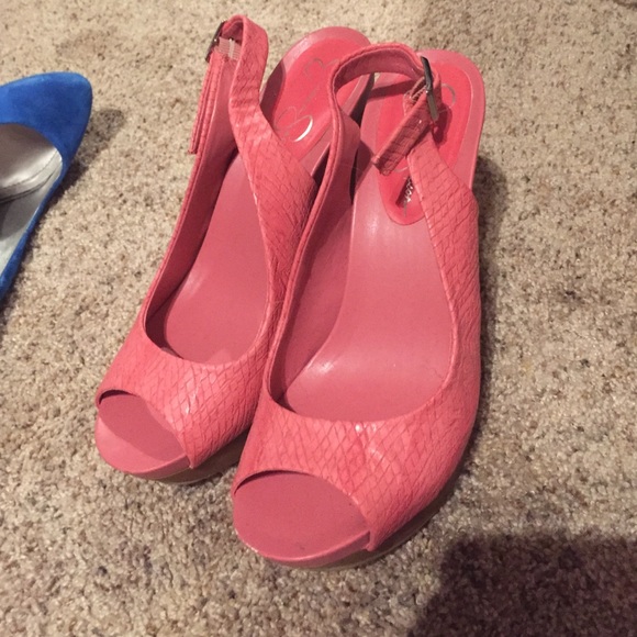 Pink wedges