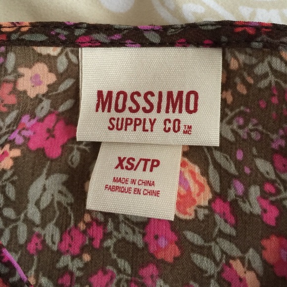Bnwt burgundy floral - Picture 4 of 4