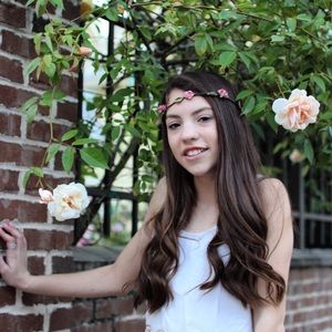 Meet your Posher, Mia