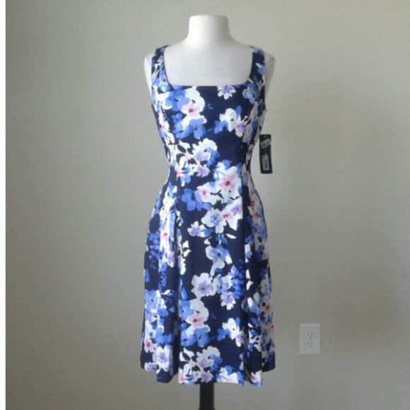 Ralph Lauren Dresses & Skirts - Cotton floral fit flare dress