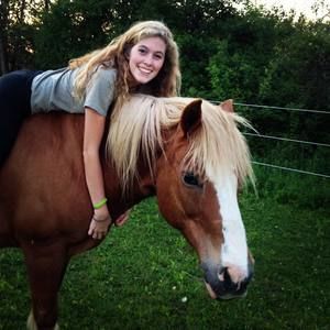 Meet your Posher, Leah