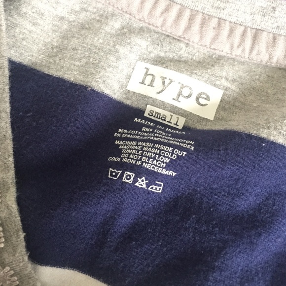 Small button up top - Picture 3 of 3