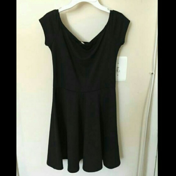 Dress - Picture 1 of 2