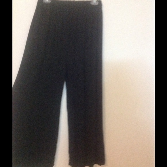 Fabulous Red and Black button down dress - Picture 2 of 4