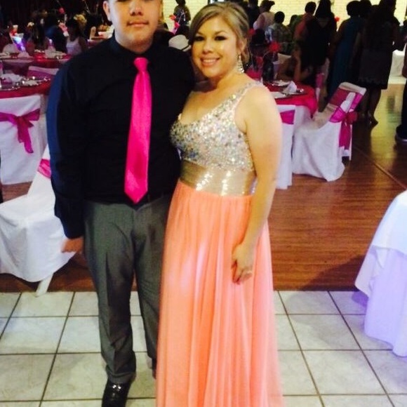 Pink evening dress - Picture 2 of 2