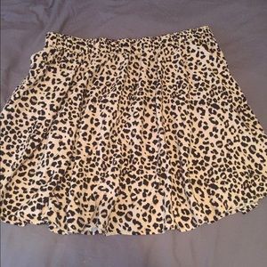 Torrid size 3 leopard print skirt