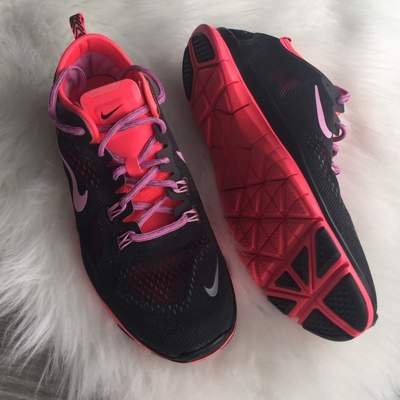 Nike Shoes - Nike free 5.0 NWOB