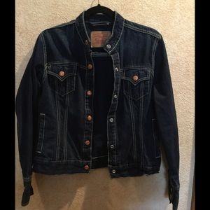 Beautiful Ladies Levis Jacket