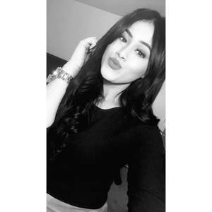 Meet your Posher, Vanessa