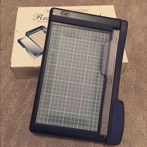 Personal trimmer by Creative Memories