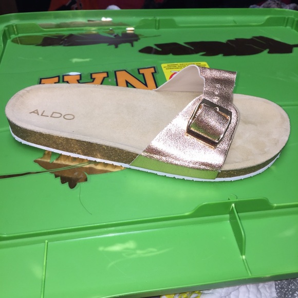 Aldo Slides