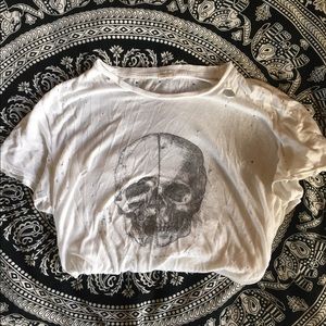 💞TODAY ONLY SALE💞Brandy Melville Skull Shirt