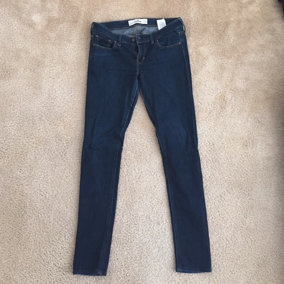 Dark wash Hollister Jegging