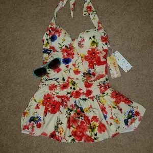 Adorable floral one piece swimsuit