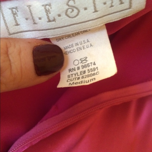 Formal - Dress - Picture 4 of 4