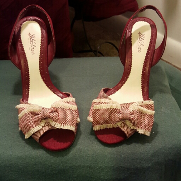 Lela Rose Shoes - LELAROSE BURGANDY AND CREME SIZE 6 HEELS