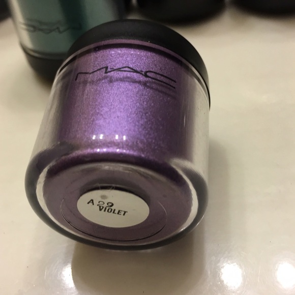 Mac Pigment Violet