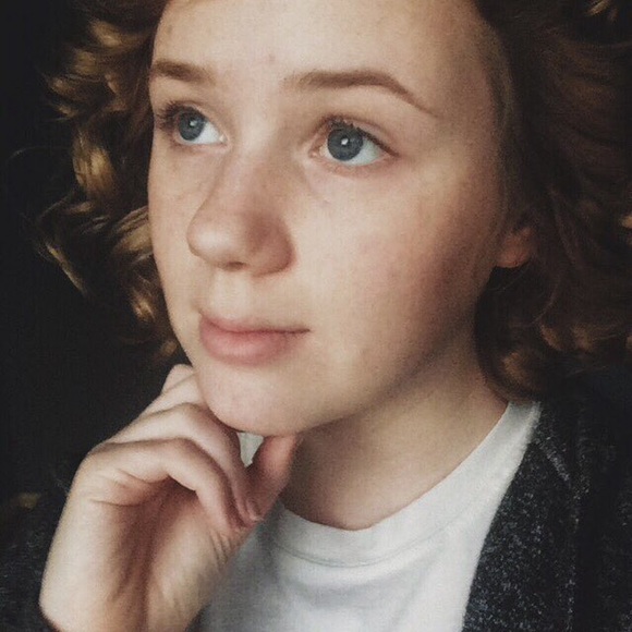 Meet your Posher, Haley - Picture 1 of 1