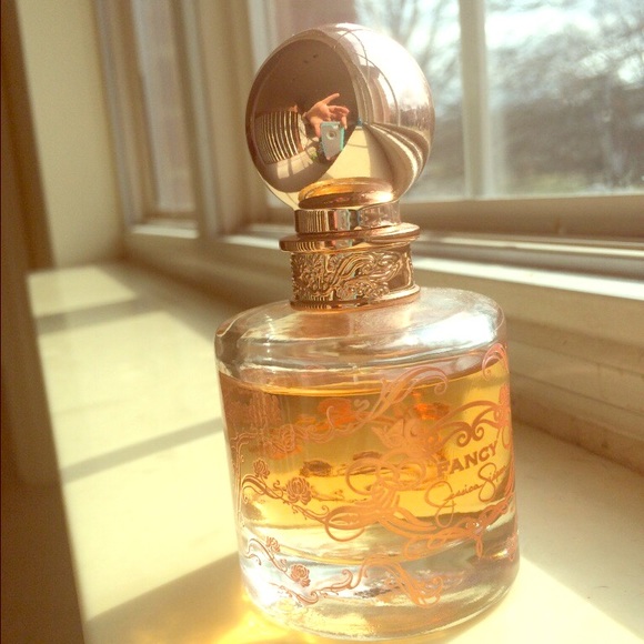 Jessica Simpson Fancy perfume
