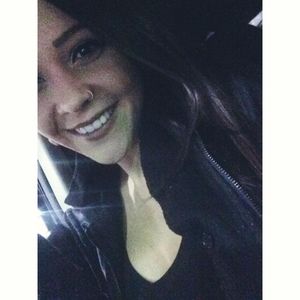 Meet your Posher, Caitlyn