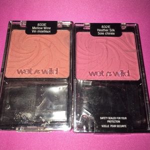 Wet n Wild Blusher in Mellow Wine & Heather Silk