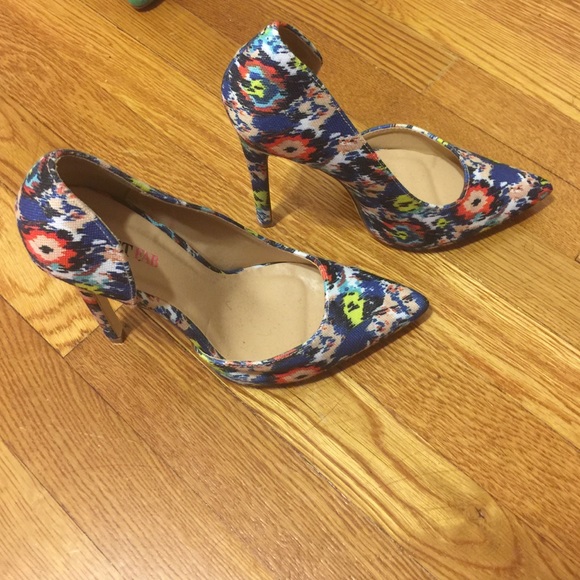 Pumps - Picture 2 of 2