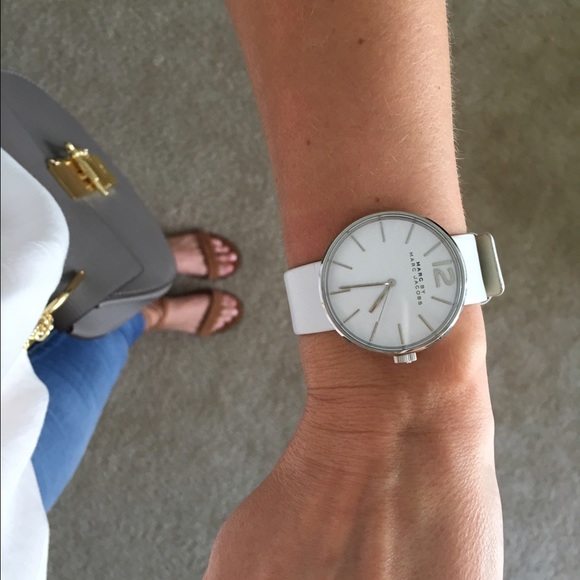 ❌SOLD❌Marc Jacobs watch - Picture 2 of 4