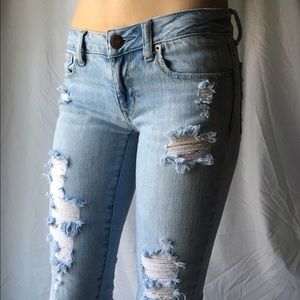 American Eagle distressed skinny jeans!