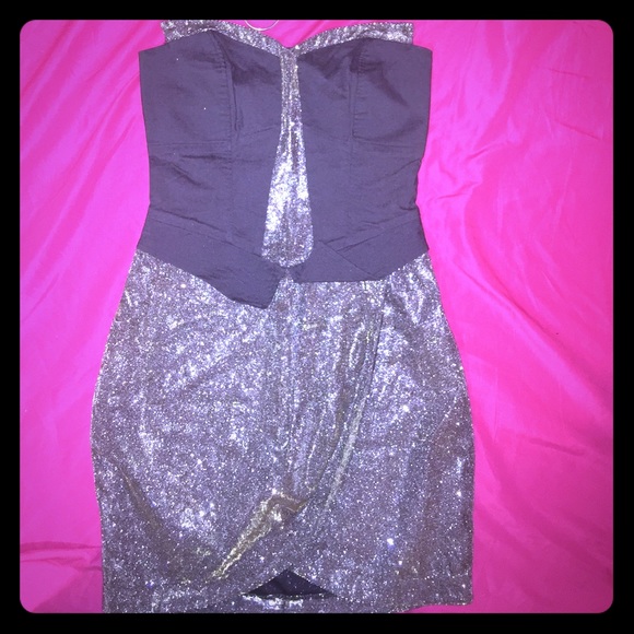 Mini strapless dress
