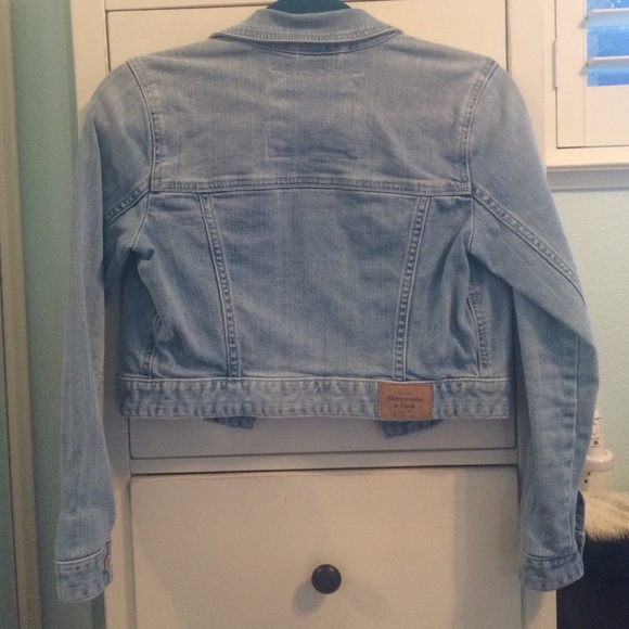 Denim jacket - Picture 3 of 4