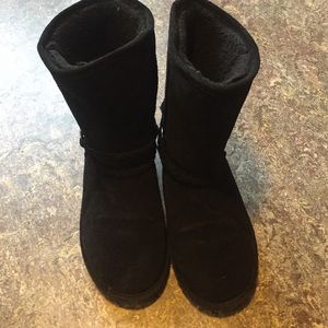 Bear paw boots