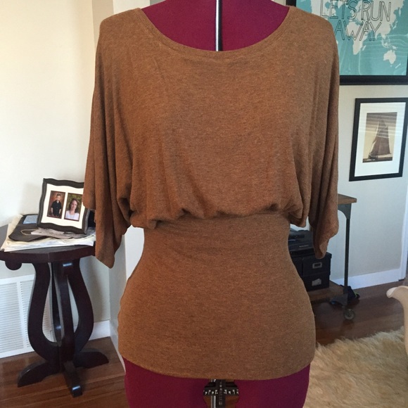 Brown draped half sleeve sweater