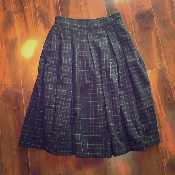 Wool plaid pleated skirt
